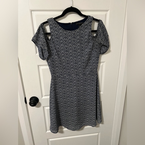 Banana Republic Cold Shoulder Fit and Flare Navy Print Dress - Picture 6 of 6